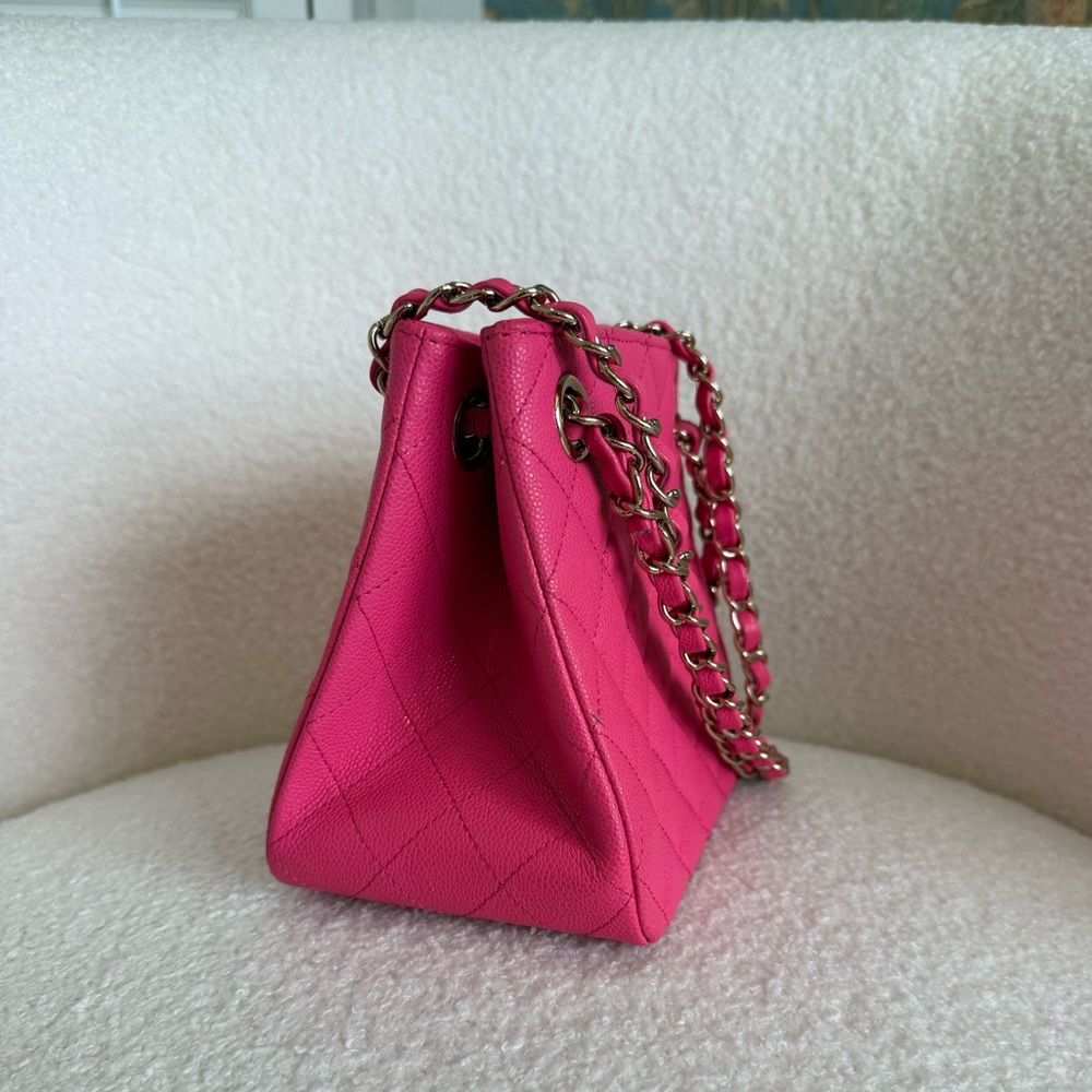 CHANEL Pink Crossbody Bag - Picture 16 of 16